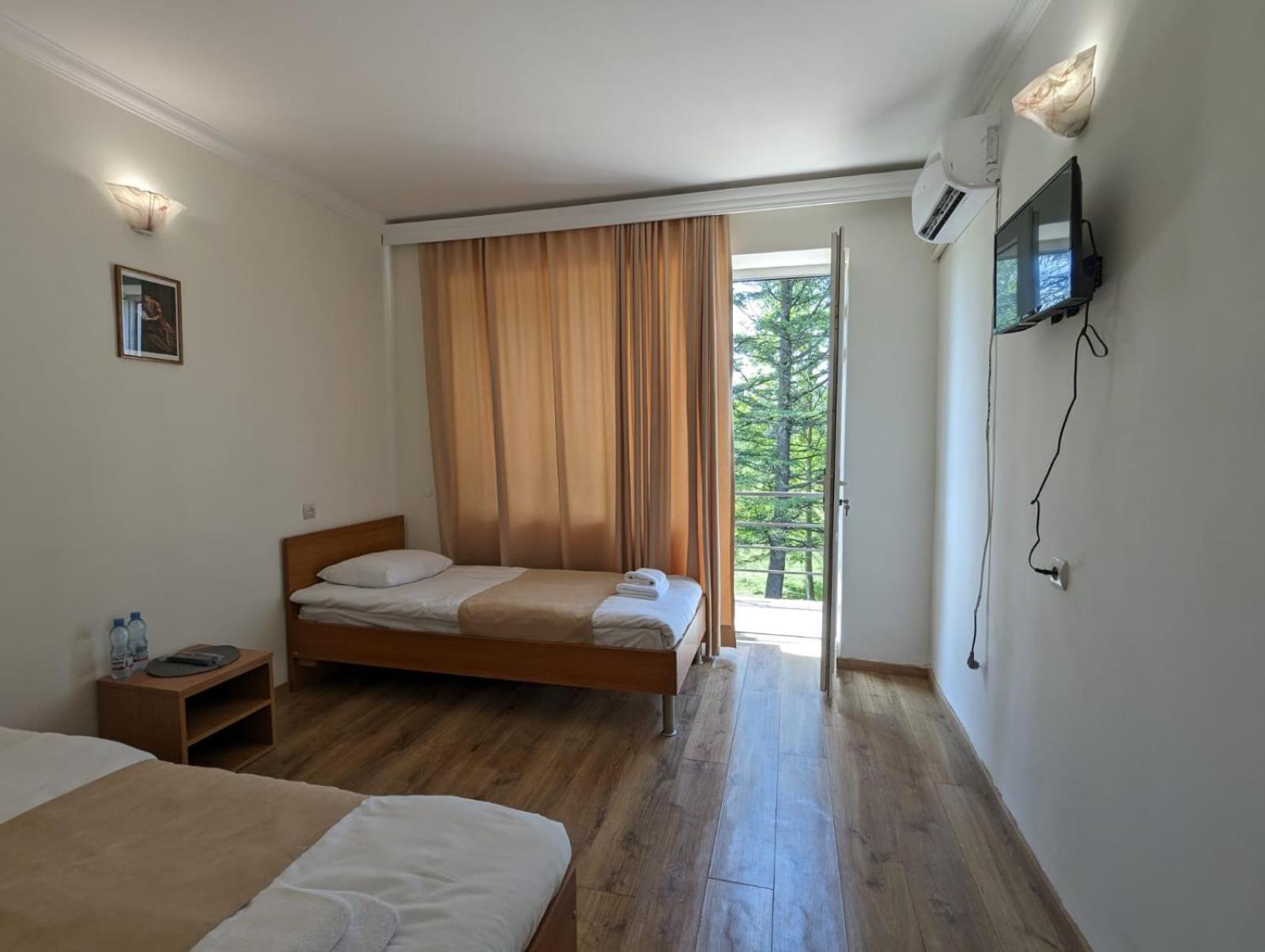 Hotel Tsiskari Ianet'i Exteriör bild